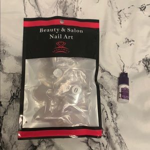 Acrylic nails and glue